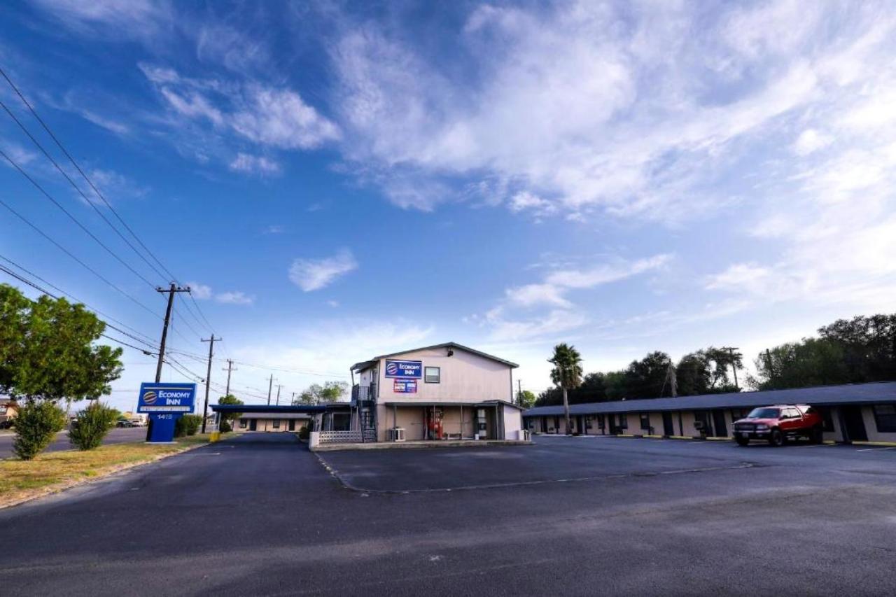 Economy Inn คิงส์วิลล์ ภายนอก รูปภาพ