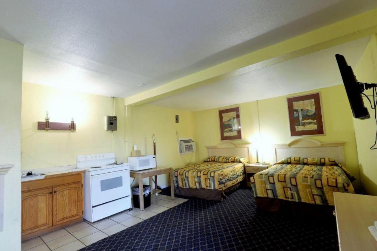 Economy Inn คิงส์วิลล์ ภายนอก รูปภาพ