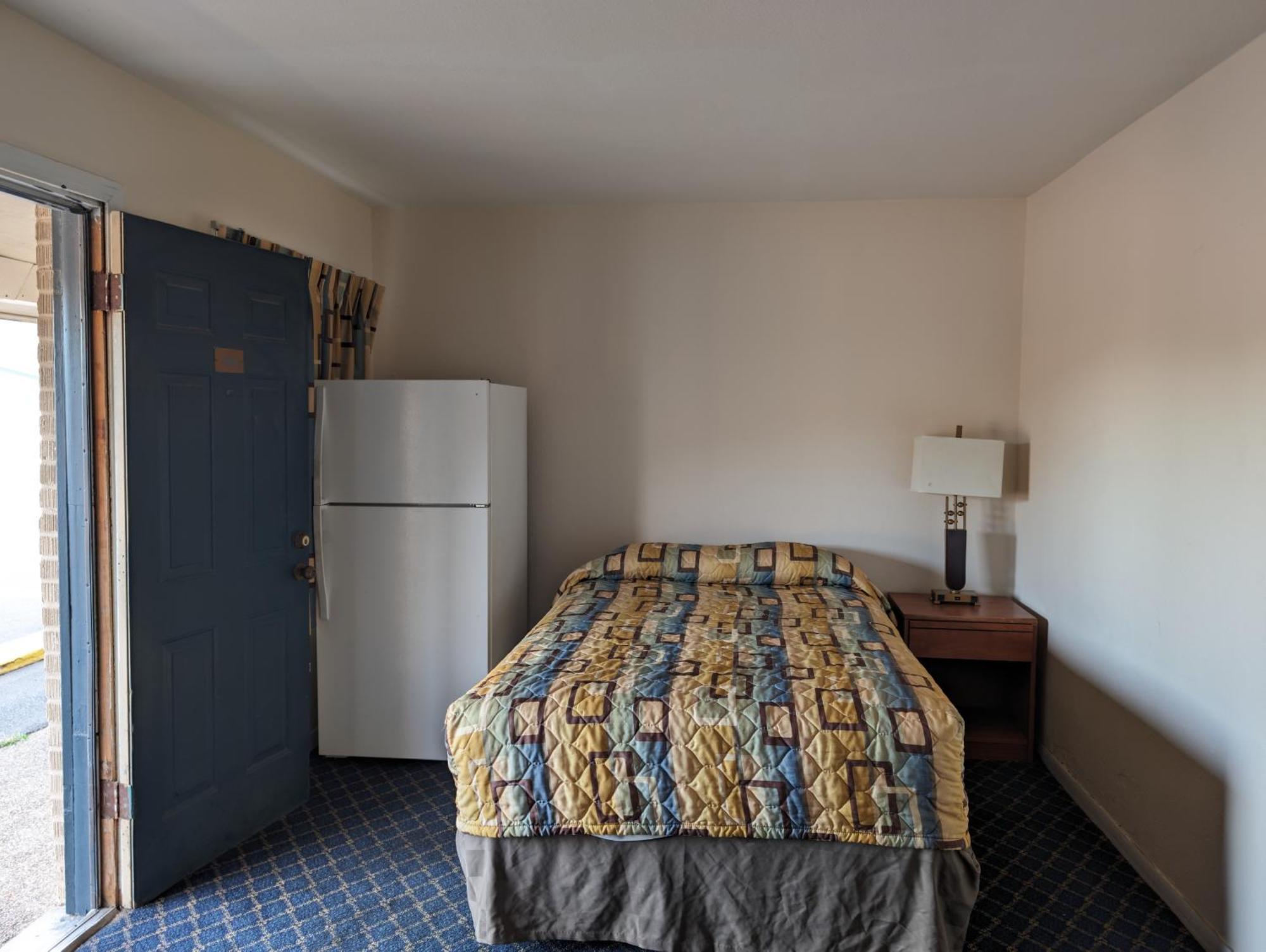 Economy Inn คิงส์วิลล์ ภายนอก รูปภาพ